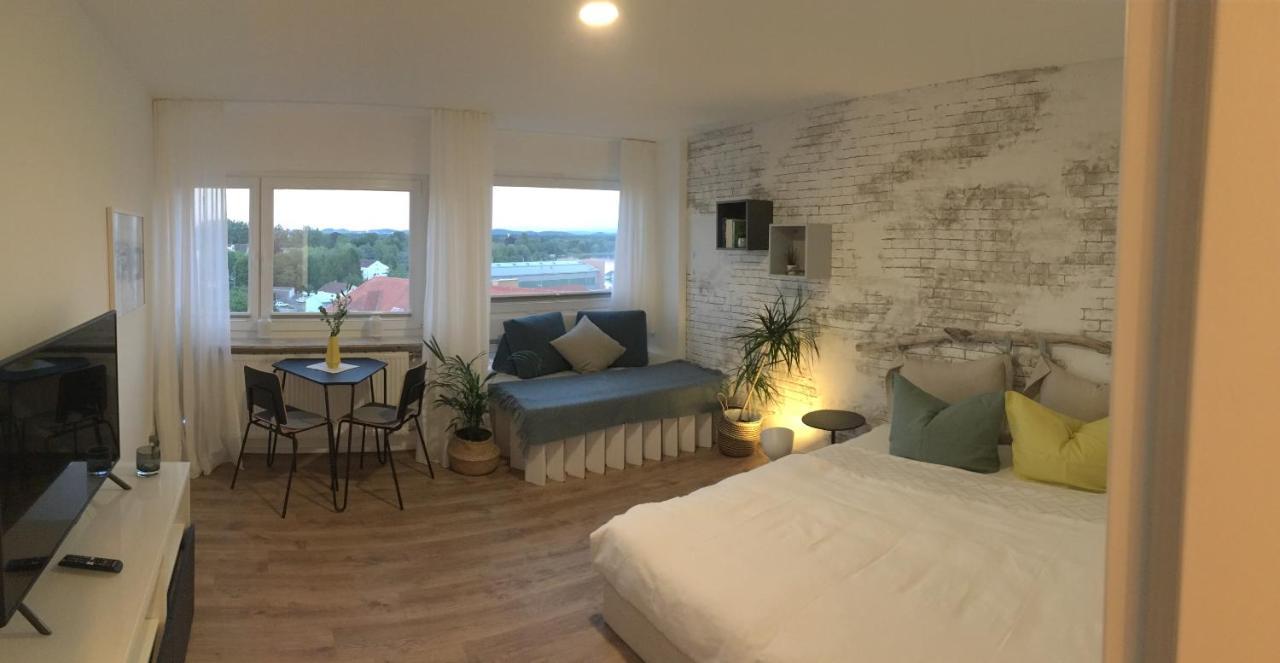 Liebevoll Renoviertes Apartment Mit Panoramablick Friedrichshafen Dış mekan fotoğraf